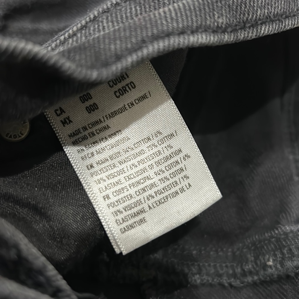 American eagle highest rise 90’s boyfriend jeans​ - Picture 4 of 5